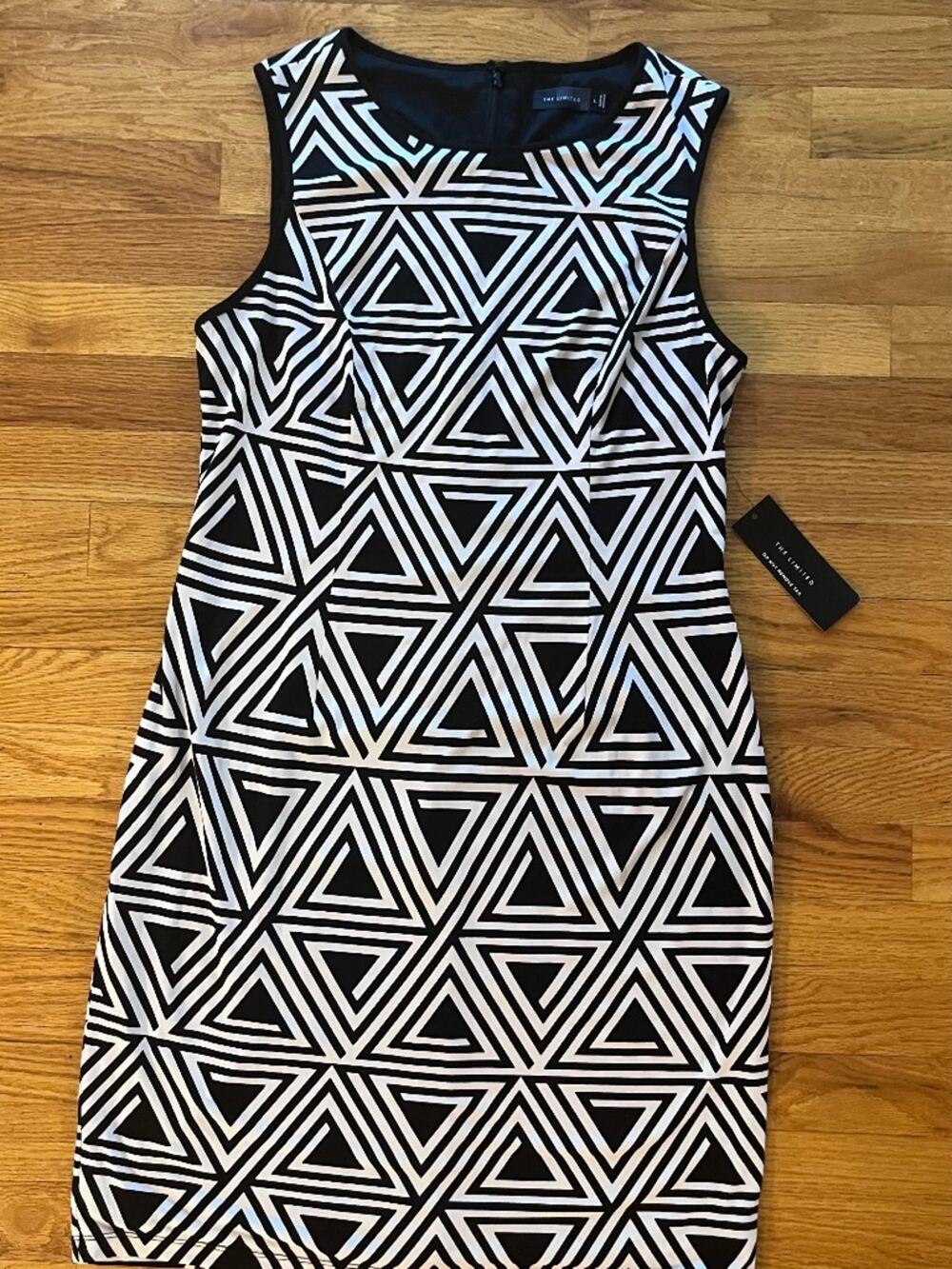 NWT The Limited Black & White Mod Geometric Illusion Sheath Dress Size L